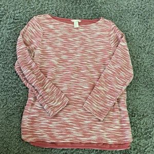 Pink and white quarter sleeve shirt